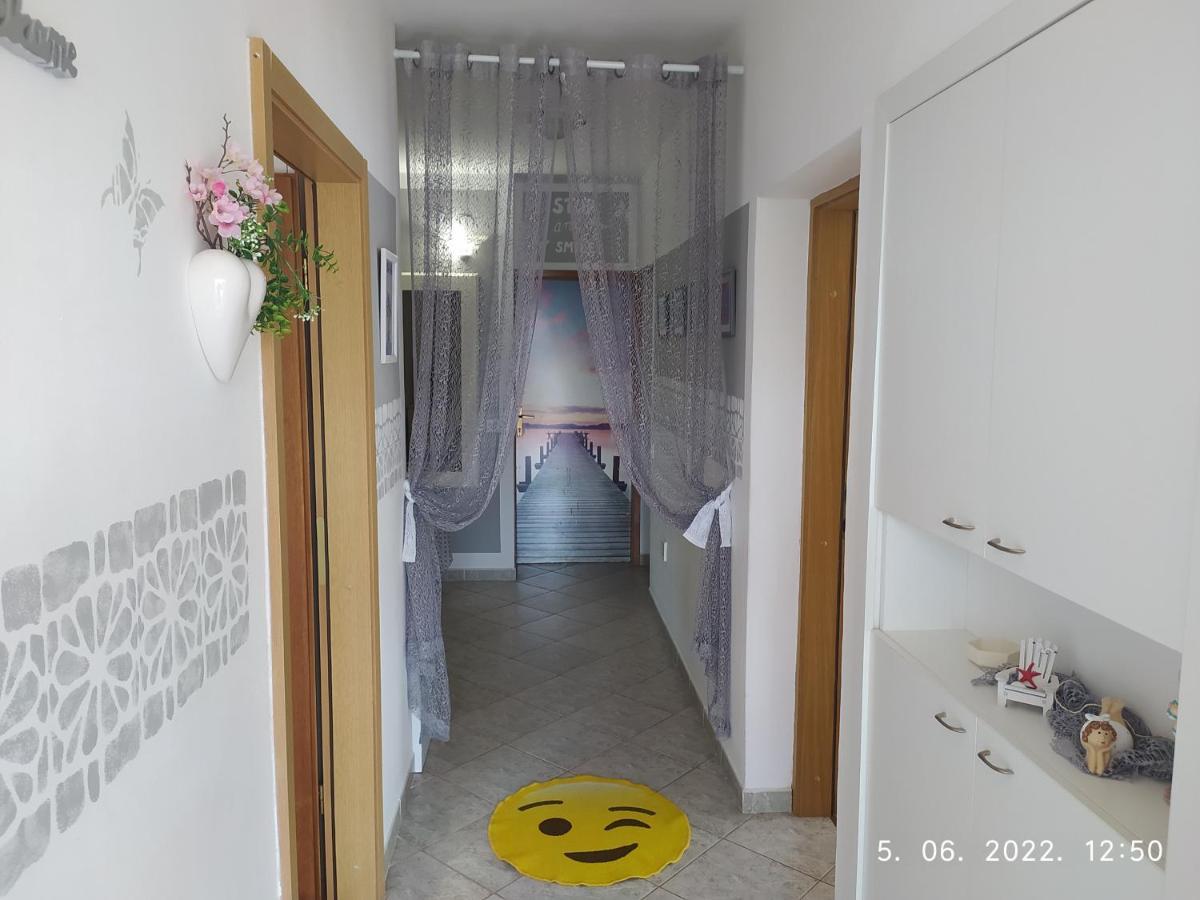 Apartment Sara Novi Vinodolski Extérieur photo