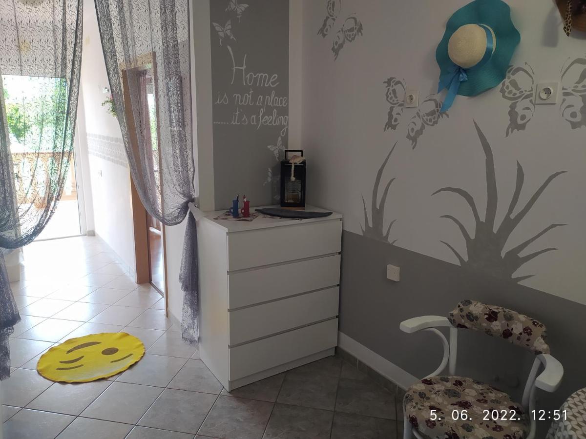 Apartment Sara Novi Vinodolski Extérieur photo